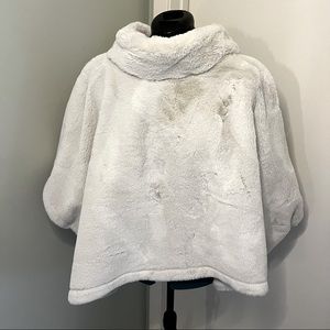 Super soft faux fur poncho sweater, made in Italy